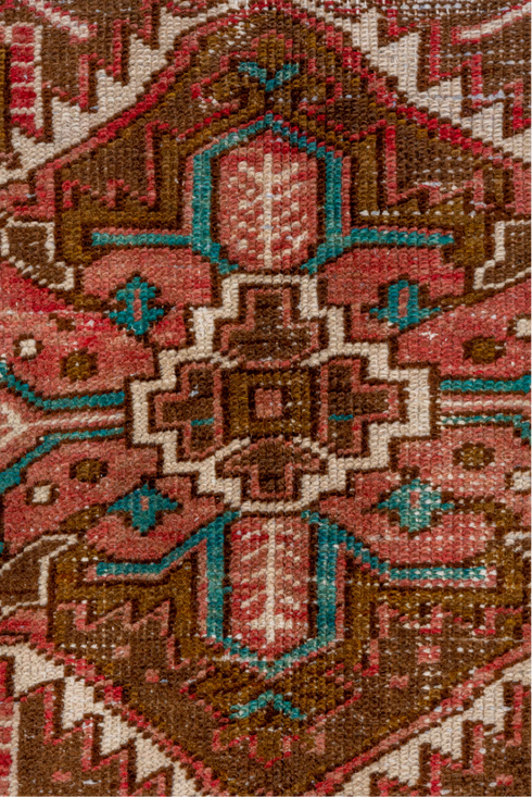 Vintage Heriz Area Rug (6' x 8')